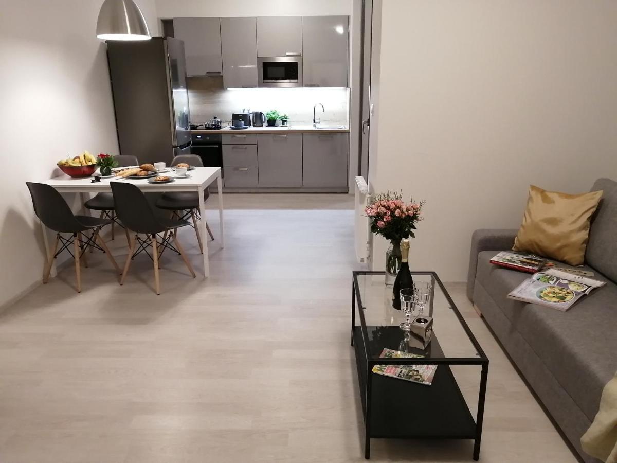 Prima Family Apartments Прага Экстерьер фото